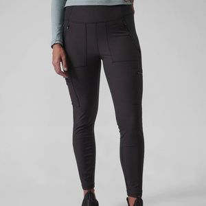 New! Athleta Headlands Hybrid Cargo Pant Tight Black 2P 2 Petite Brand New!